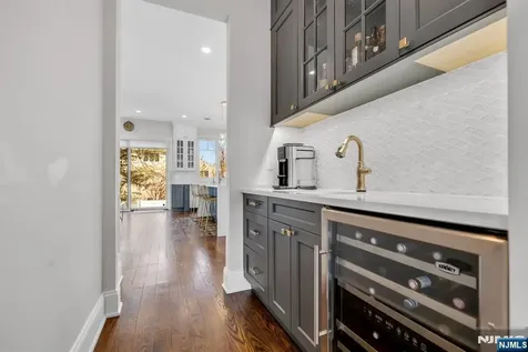 37 Glenfair Road Glen Rock NJ 07452