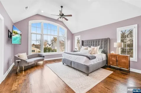 37 Glenfair Road Glen Rock NJ 07452