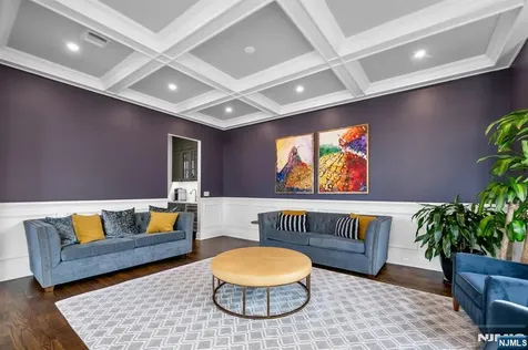 37 Glenfair Road Glen Rock NJ 07452