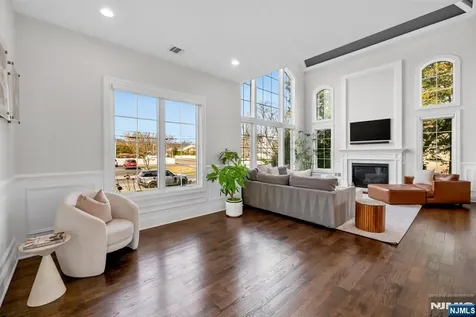 37 Glenfair Road Glen Rock NJ 07452