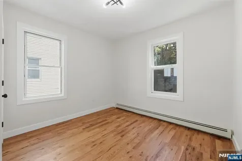203-205 Hansbury Newark NJ 07112