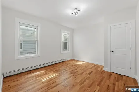 203-205 Hansbury Newark NJ 07112