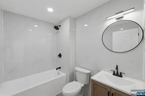203-205 Hansbury Newark NJ 07112