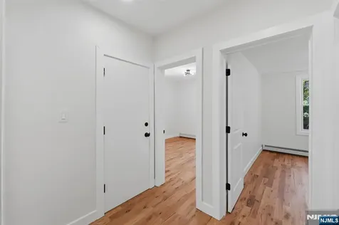 203-205 Hansbury Newark NJ 07112