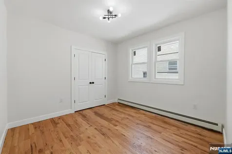 203-205 Hansbury Newark NJ 07112