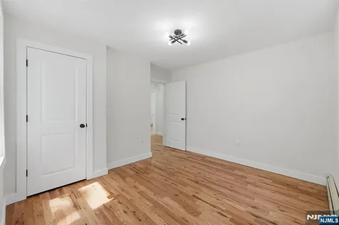 203-205 Hansbury Newark NJ 07112