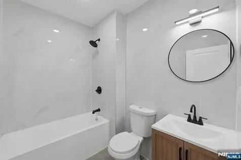 203-205 Hansbury Newark NJ 07112