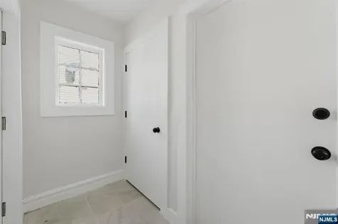 203-205 Hansbury Newark NJ 07112