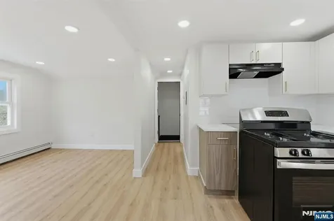 203-205 Hansbury Newark NJ 07112