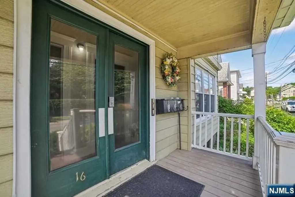 16 Henry Street Bloomfield NJ 07003