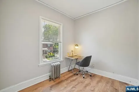 16 Henry Street Bloomfield NJ 07003