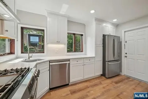16 Henry Street Bloomfield NJ 07003