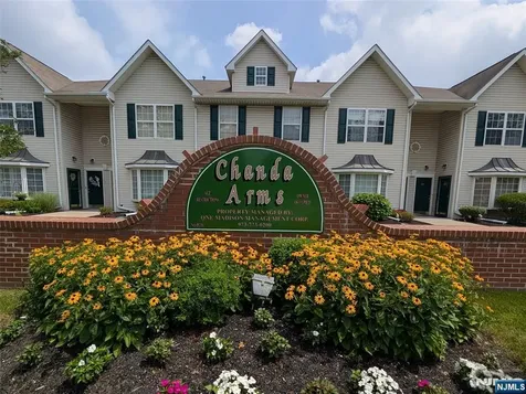4 Chanda Court Clifton NJ 07012