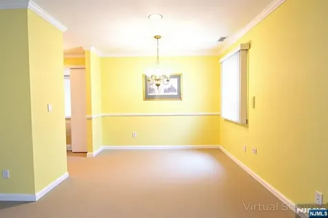4 Chanda Court Clifton NJ 07012