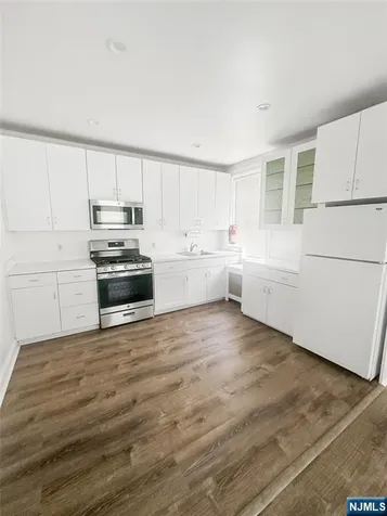 818 Summit Avenue River Edge NJ 07661
