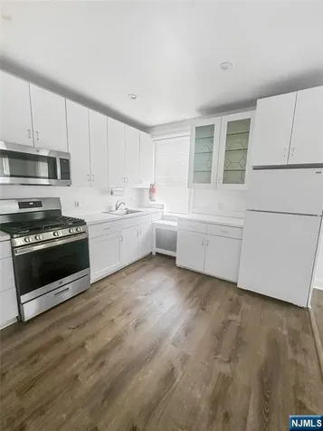 818 Summit Avenue River Edge NJ 07661