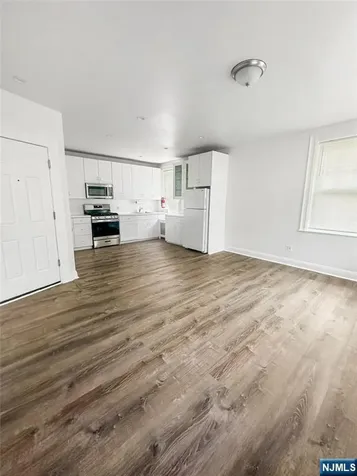 818 Summit Avenue River Edge NJ 07661