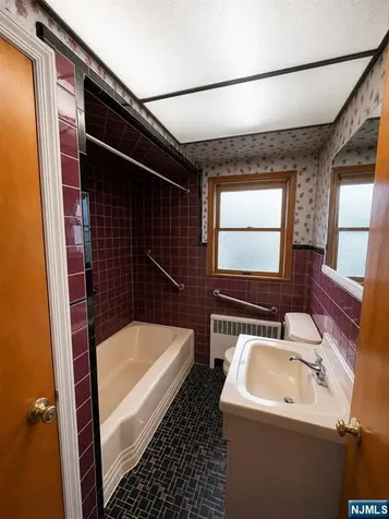 224 Sherwood Avenue Paterson NJ 07502