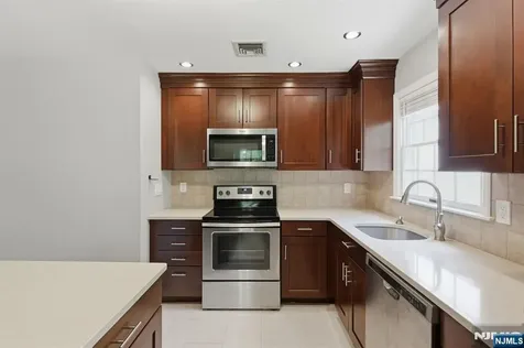 117 S Maple Park Ridge NJ 07656