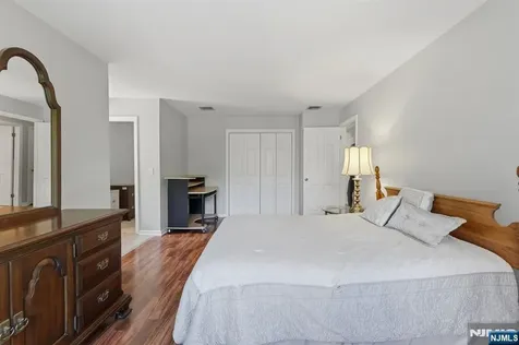 117 S Maple Park Ridge NJ 07656
