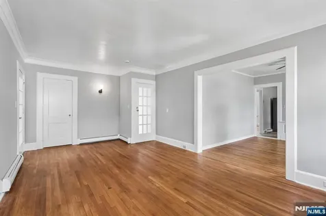 26 Howe Avenue Montclair NJ 07042
