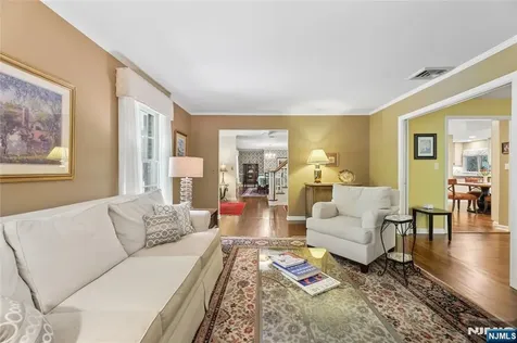 27 Duane Lane Demarest NJ 07627