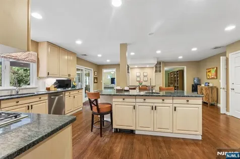 27 Duane Lane Demarest NJ 07627