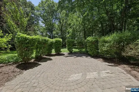 27 Duane Lane Demarest NJ 07627