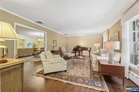 27 Duane Lane Demarest NJ 07627