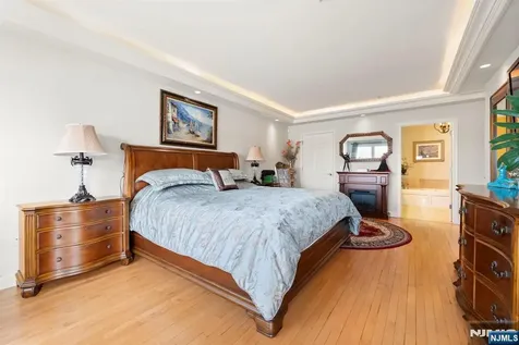 108 The Promenade Edgewater NJ 07020