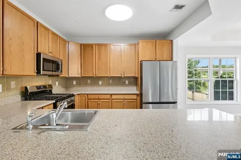 9104 Ravenscroft Road Clifton NJ 07013
