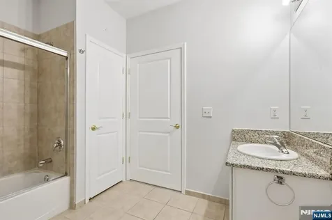 9104 Ravenscroft Road Clifton NJ 07013
