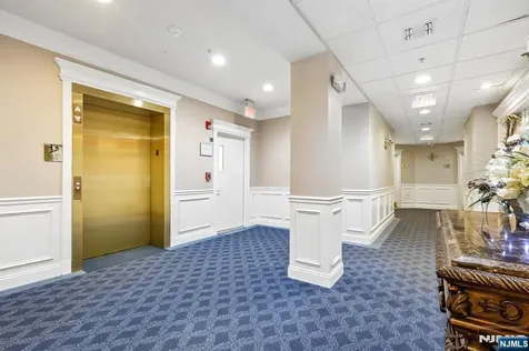 9104 Ravenscroft Road Clifton NJ 07013