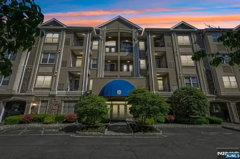 9104 Ravenscroft Road Clifton NJ 07013