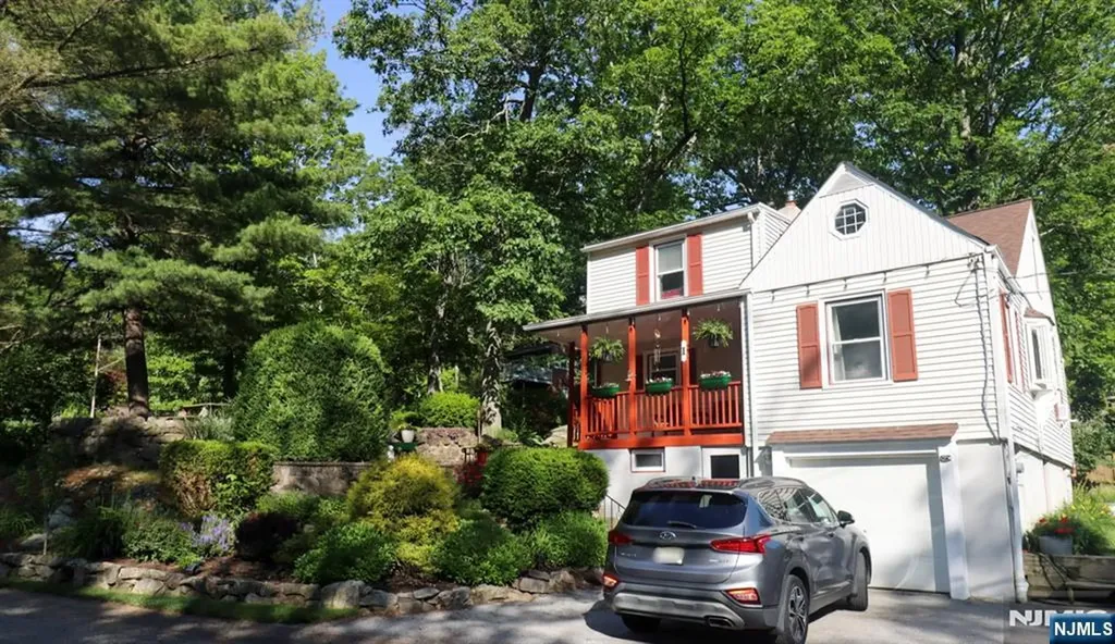 1 Dorel Road Hopatcong NJ 07821
