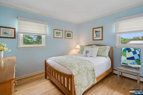 95 Park Place Kearny NJ 07032