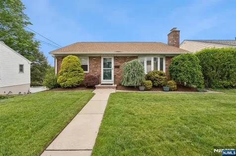95 Park Place Kearny NJ 07032