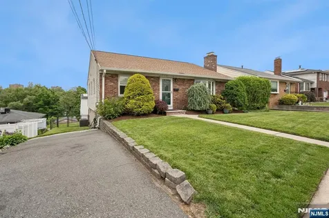 95 Park Place Kearny NJ 07032