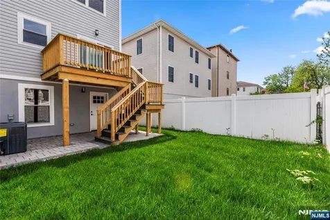 403A Maple Kearny NJ 07032