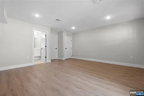 403A Maple Kearny NJ 07032