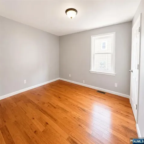 13 Talbot Street Montclair NJ 07042