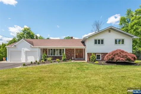 68 Mandeville Drive Wayne NJ 07470