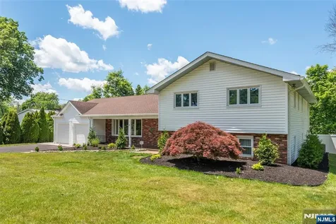 68 Mandeville Drive Wayne NJ 07470