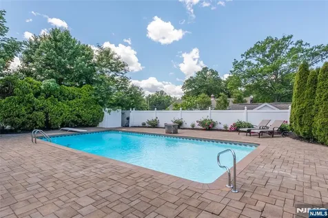 68 Mandeville Drive Wayne NJ 07470