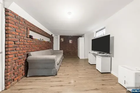 1466 44th Street North Bergen NJ 07047