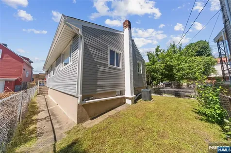 1466 44th Street North Bergen NJ 07047