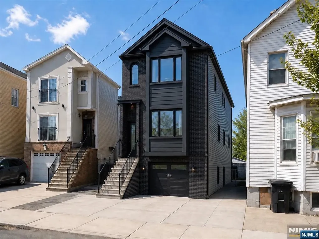 313 Warren Street Harrison NJ 07029