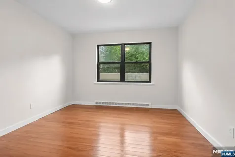 29 N End Drive Secaucus NJ 07094
