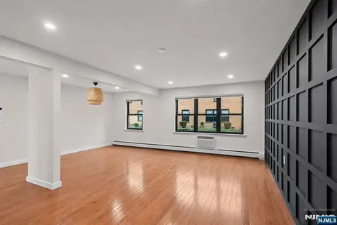 29 N End Drive Secaucus NJ 07094