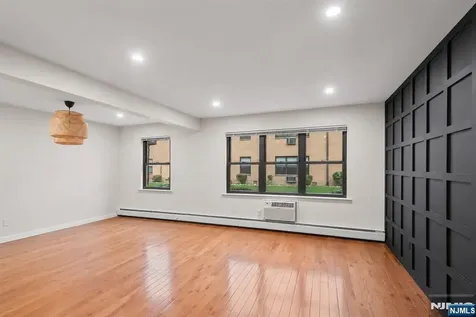 29 N End Drive Secaucus NJ 07094